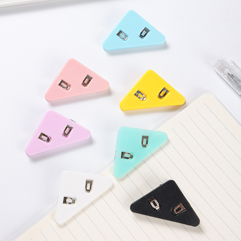 Triangle Paperclips - Bookmark - Corner Clips - Paper Clamps - Desk Accessories - School Supplies - Document Organizer - Bookmark - Office Supplies - Note Clips - Study Supplies - Reading Accessories - Assorted Colors - Pack of 7