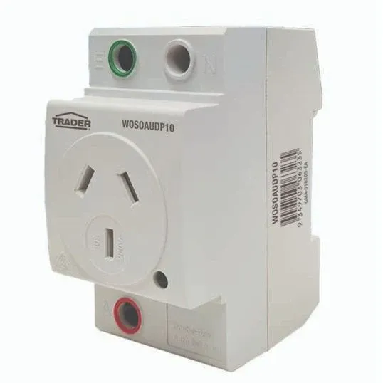 GSME Trader Auto Switched Socket 10 Amp 250 Volt 3 Flat Pin | WOSOAUDP10