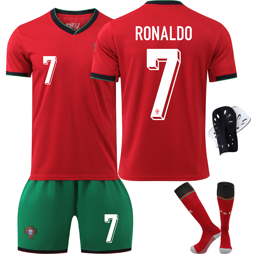 2425 Portugal Shirt EM Cup Kids Football Shirt Set No.7 RONALDO With socks+protective gear 28