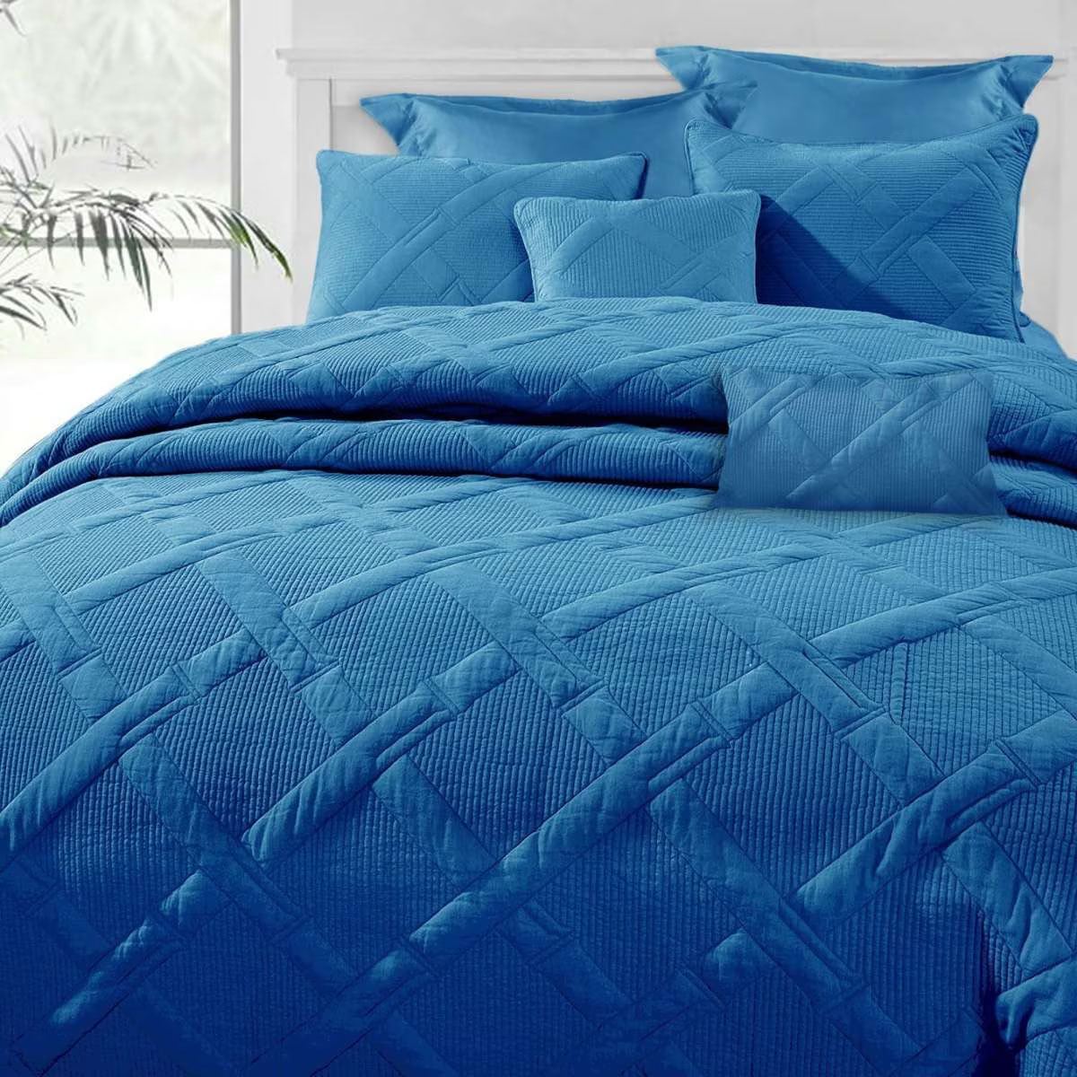 Ramesses French Blue 7- Piece Air Cloud Bamboo Blend Matelasse Comfort Set Queen