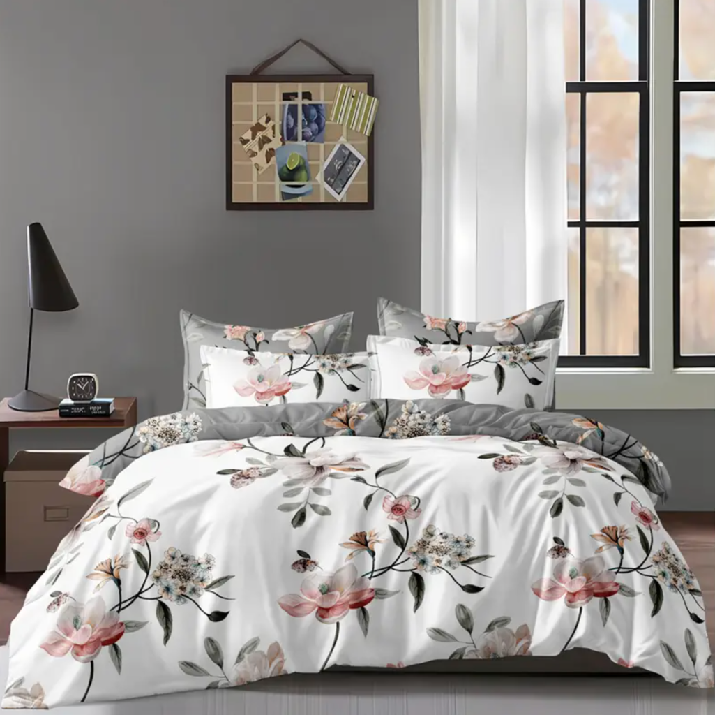 Dreamfields - Shadow Bloom Quilt Cover Set - (3pcs, Queen Size)