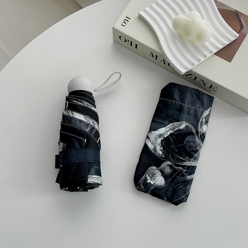 Black Butterfly Mini 5-Fold Umbrella - Portable, Anti-UV, Black Glue Coating