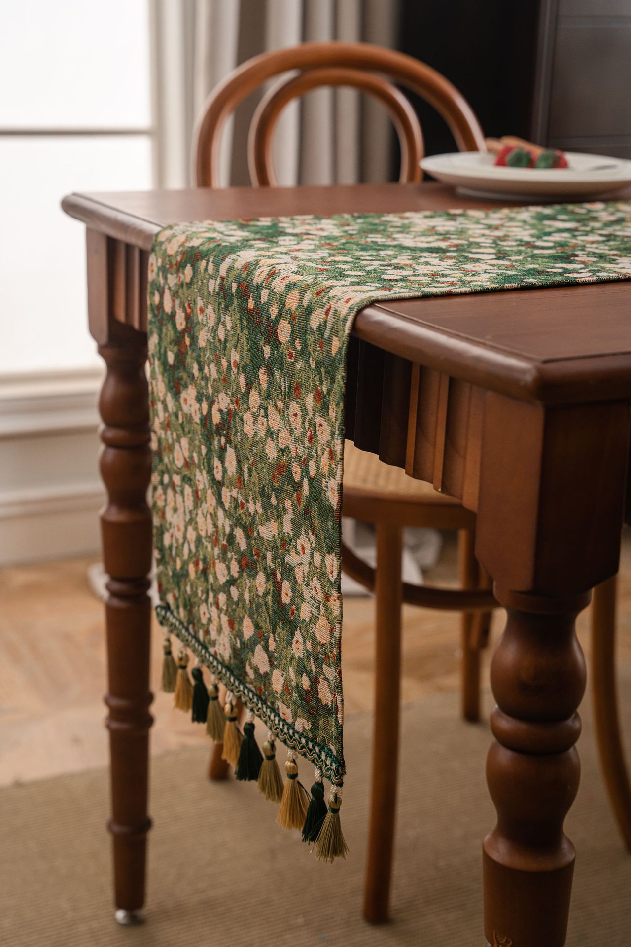 Floral Table Runner with Tassels - Jacquard Green Farmhouse Style (33x240cm)