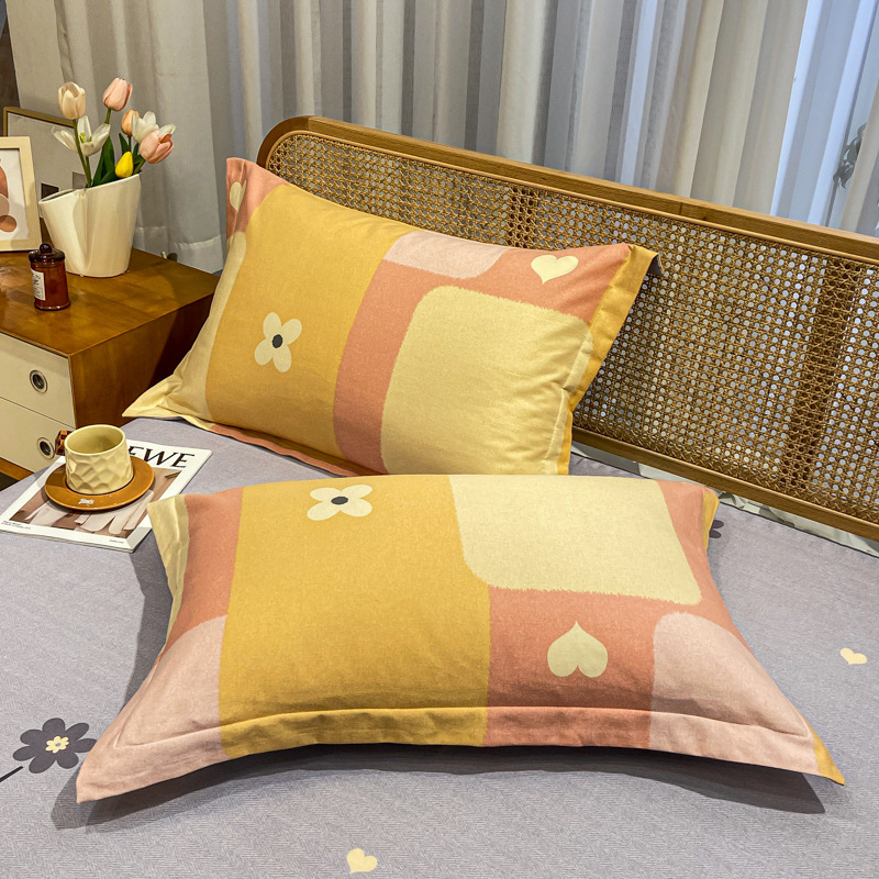Comfortable cotton pillowcase, double-sided warm design, breathable and skin-friendly - yellow