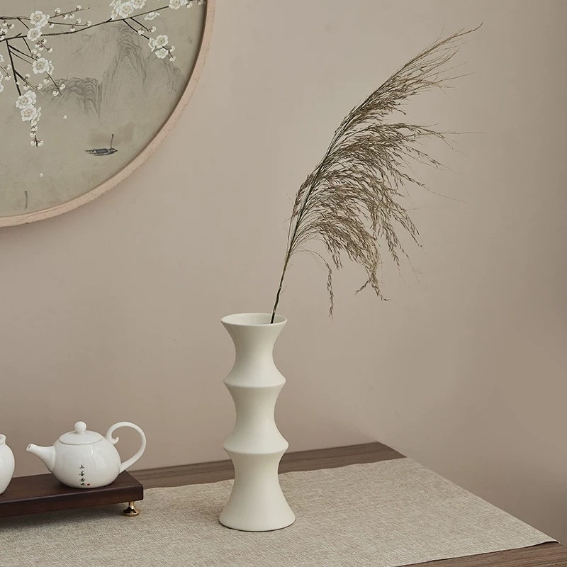 Matte White Ceramic Vase - Unique Bamboo Shape Design (25.5x9x7cm)