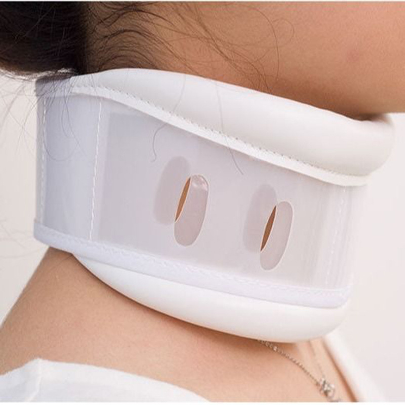 Size M White Adjustable Cervical Collar Neck Brace - Breathable Support for Pain Relief & Posture