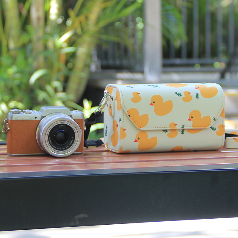 Yellow Duck PU Leather Camera Bag for Fujifilm X Canon G Olympus PEN - Compact Vintage Design
