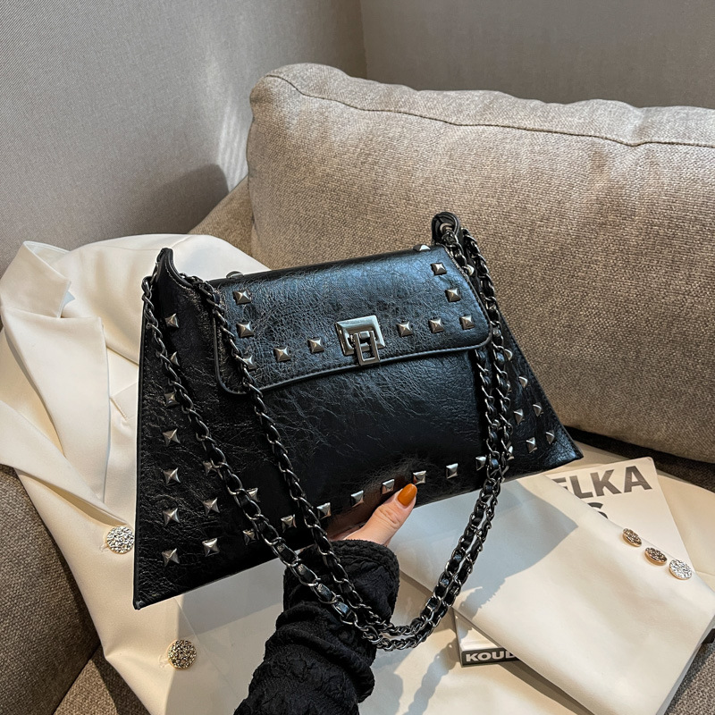 Black Women's Retro Studded Envelope Shoulder Bag - Chain Strap Crossbody Tote in Four Colors