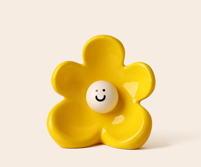 Artistic Floral Smiling Face Vase - Modern Ceramic Decor with Gloss Finish(lemon-yellow)