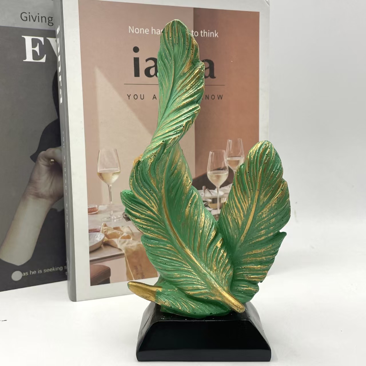Green Luxury Artistic Resin Dual Feather Sculpture - Elegant Minimalist Home Decor for Entryway Living Room & Gallery Styling